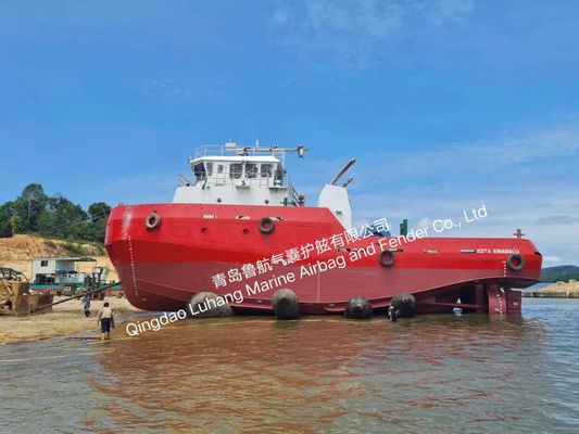 الأكياس الهوائية المضخمة البحرية حوض بناء السفن الأكياس الهوائية لإنقاذ السفن 1.5 × 10m 8 طبقات