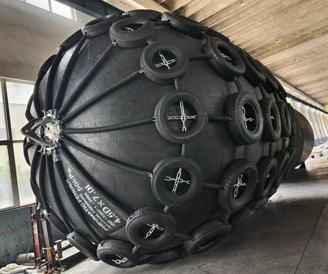 Pneumatyczne gumowe skrzydła o rozmiarach 4,5 × 7 m