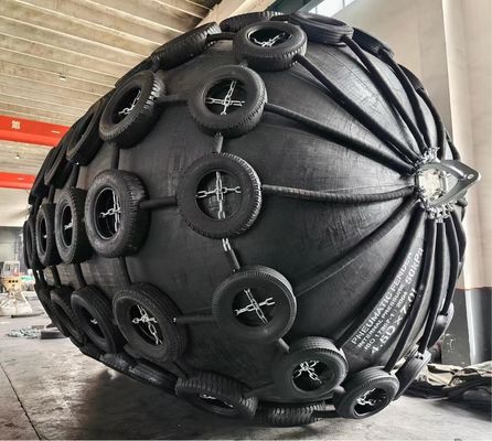 Pneumatyczne gumowe skrzydła o rozmiarach 4,5 × 7 m