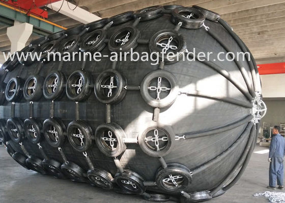 4.8m*8m 50kPa Port Pneuamtic Rubber Fenders High Performance With Chain Tyre Net