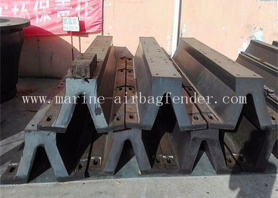 V Type Dock Marine Rubber Fender Solid Marine Bumpers Cố định trên cầu tàu