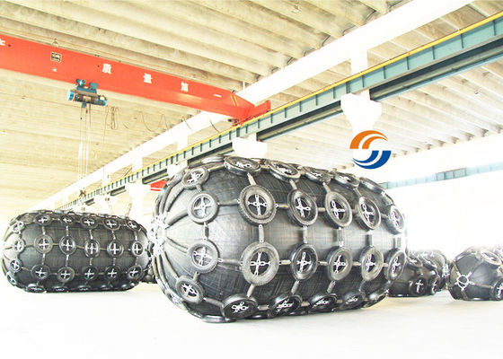 Type en caoutchouc pneumatique de Yokohama d'amortisseur d'amarrage de port multi - posé