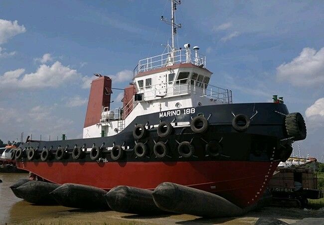 Shipyards Airtight Marine Airbags For Ship Launching And Landing 1.5*24 M 5 Layers