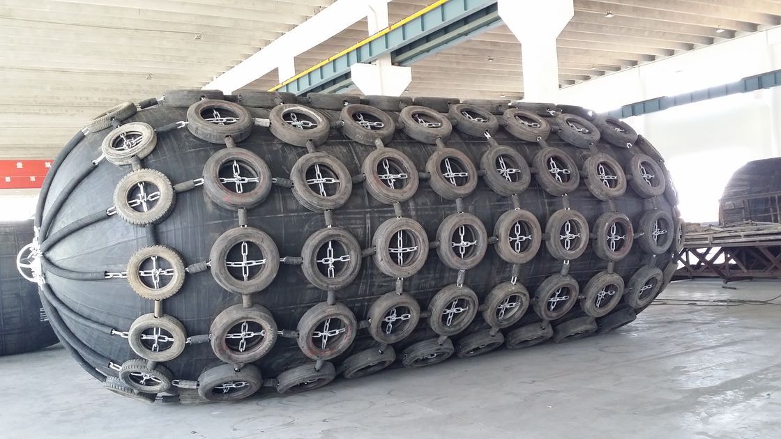 Geminin fırlatılması ve rıhtımı için özelleştirilebilir 1.5m X 15m deniz kauçuk hava yastıkları