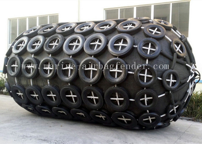 D2.5m x L5.5m Yokohama Pneumatic Fender สำหรับเรือไปยังพอร์ต Berthing