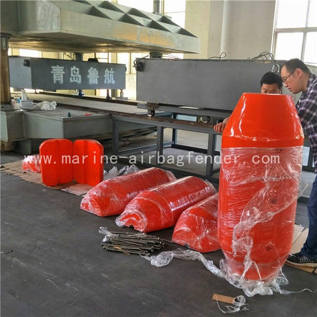 ब्राइट कलर बोट डॉक ब्यूज एनर्जी एबॉर्शन बॉटम कॉनिकल शेप की अनुमति देता है